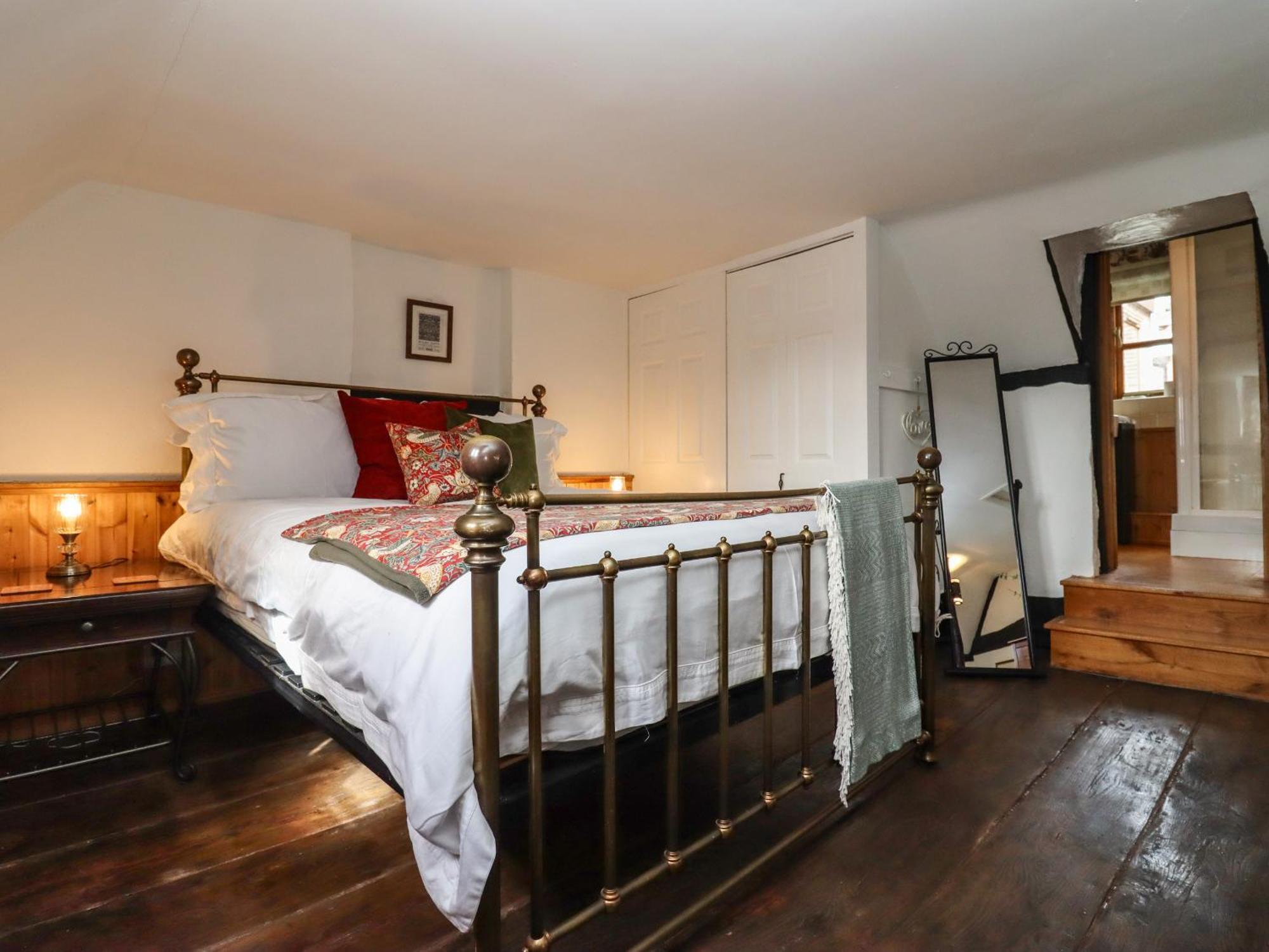 Runnymede Villa ทุกส์แบร์รี ภายนอก รูปภาพ